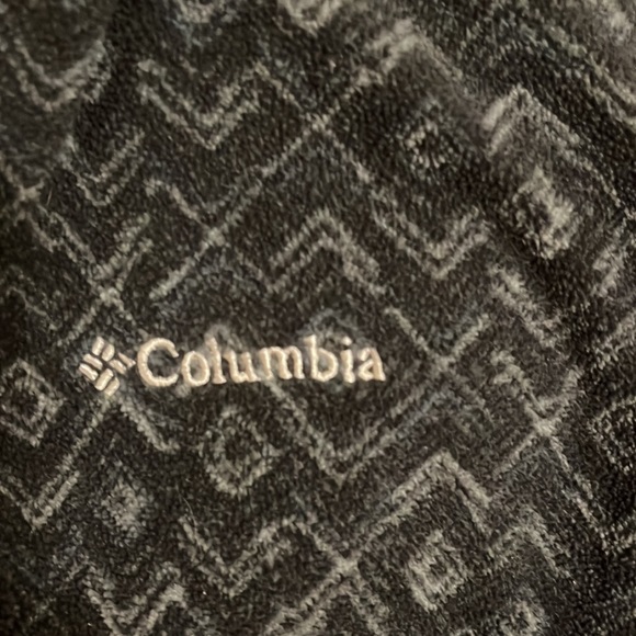 Columbia black patterned half zip up fleece. Size M - Picture 5 of 5